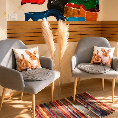 Rozafa -cozy & Traditional