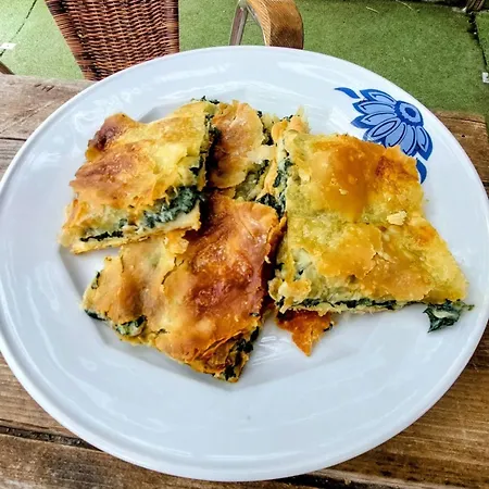 Rozafa -cozy & Traditional Affittacamere