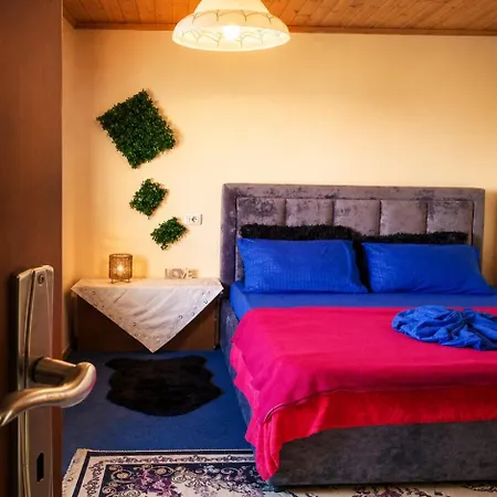 Rozafa -cozy & Traditional 3*