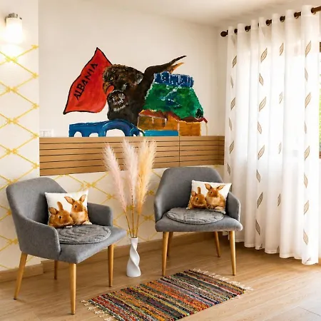 Rozafa -cozy & Traditional