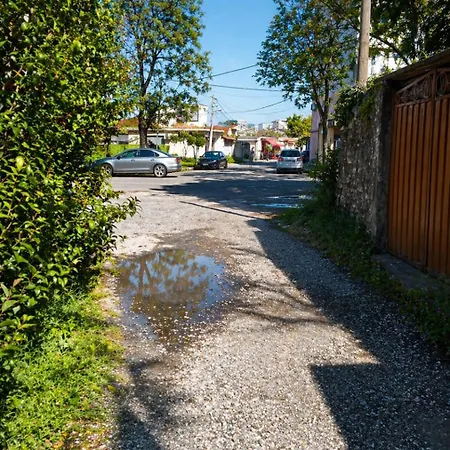 Rozafa -cozy & Traditional Affittacamere 3*