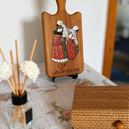 Rozafa -cozy & Traditional 3* שקודר